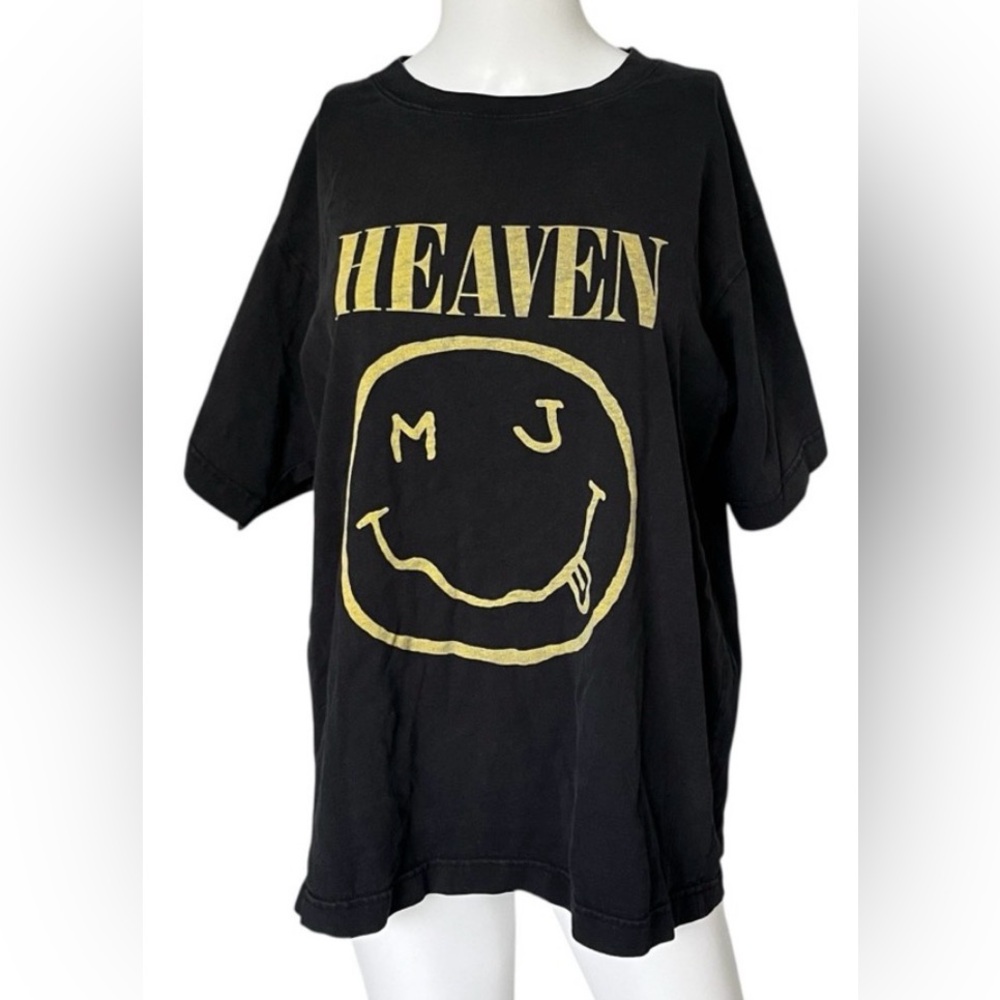 Marc Jacobs Black and Gold Graphic Tee